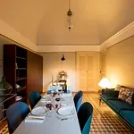 206 Via Roma Appartement *
